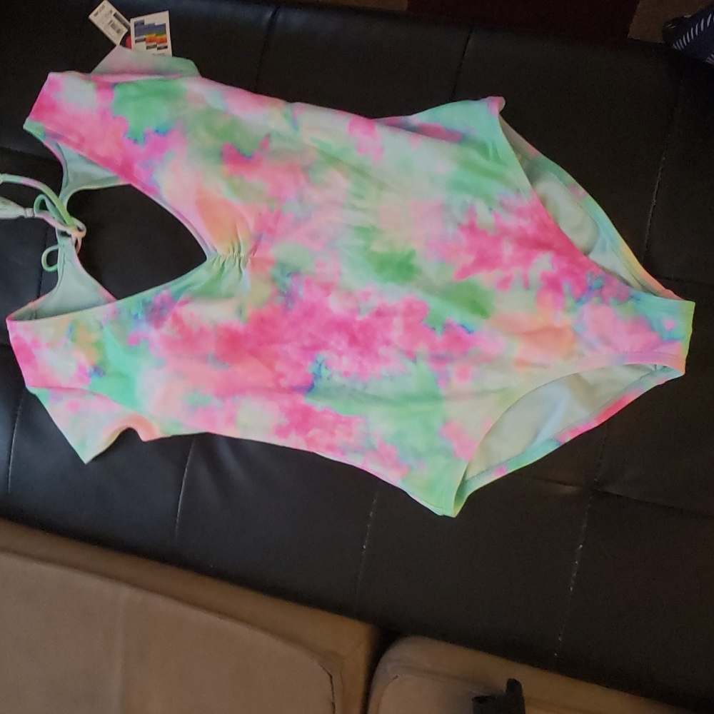 Bathing suit one peice